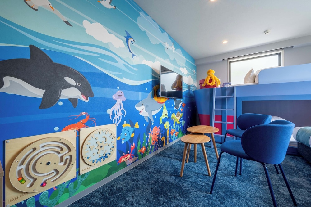 Sea-Themed Family Room - Photo 12
