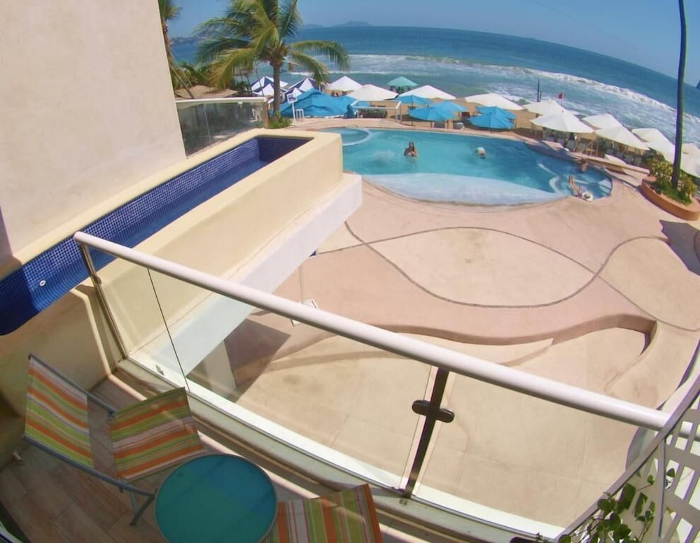 Elite Room, Private Pool, Ocean View photo 3