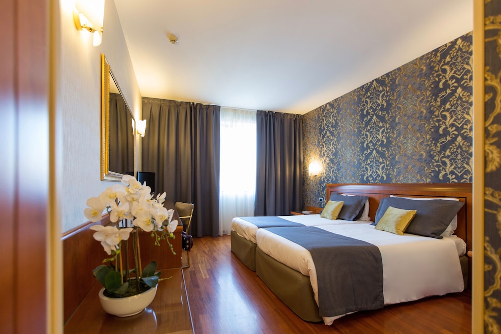 Superior Double Room Single Use - Photo 2