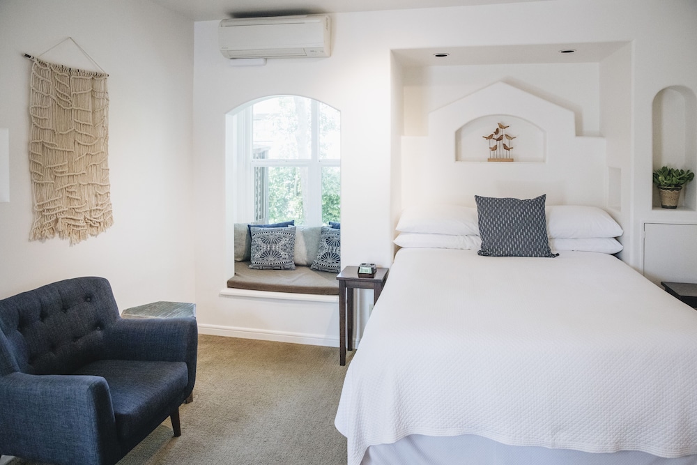 Courtyard Suite