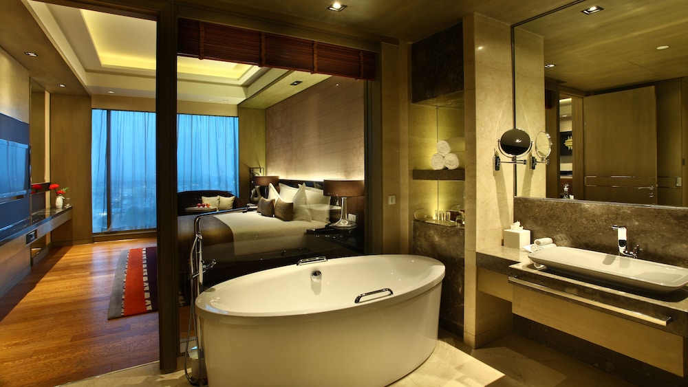 Suite, 1 Bedroom, Non Smoking - Photo 10