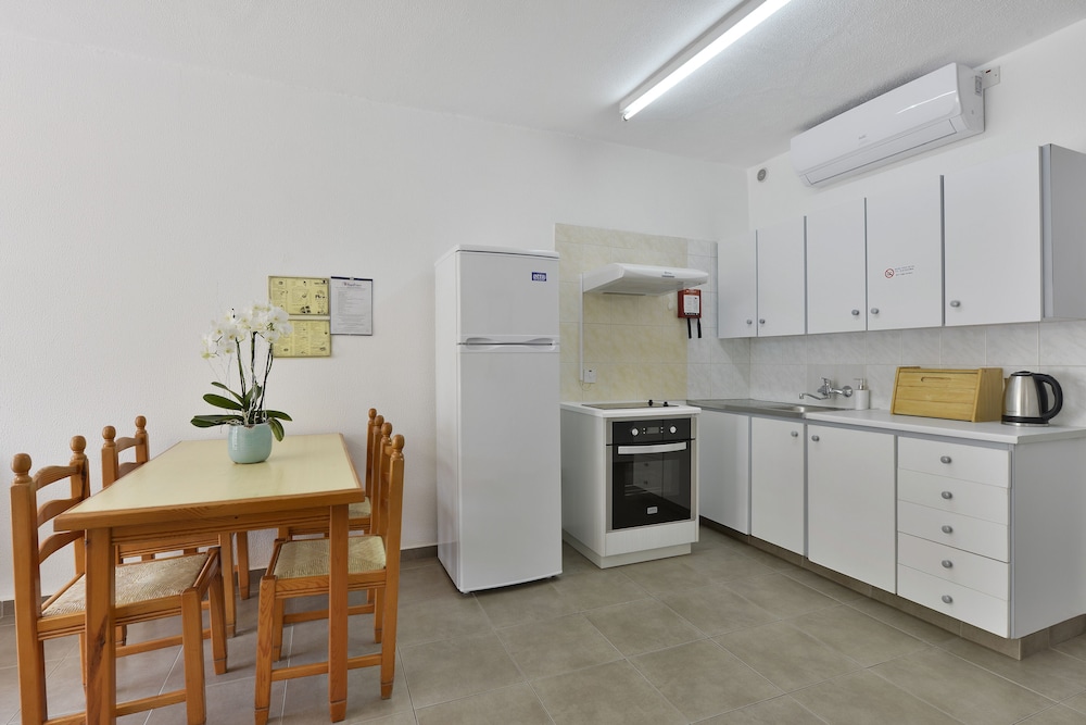 Family Apartment, 1 Bedroom, Garden View - Photo 7