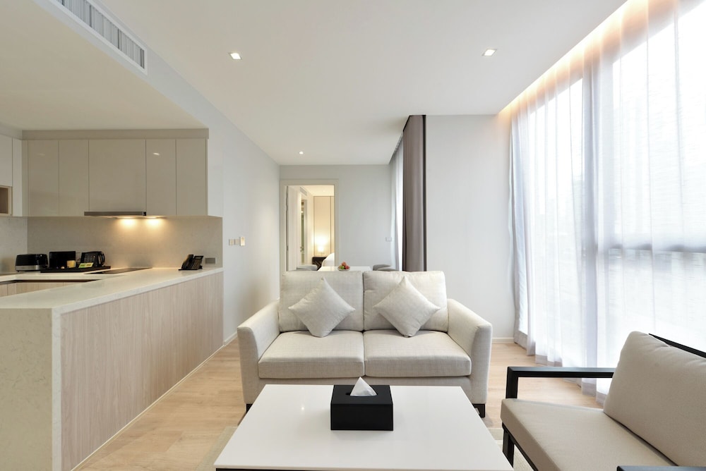 Executive Room, 1 Bedroom thumbnail 5
