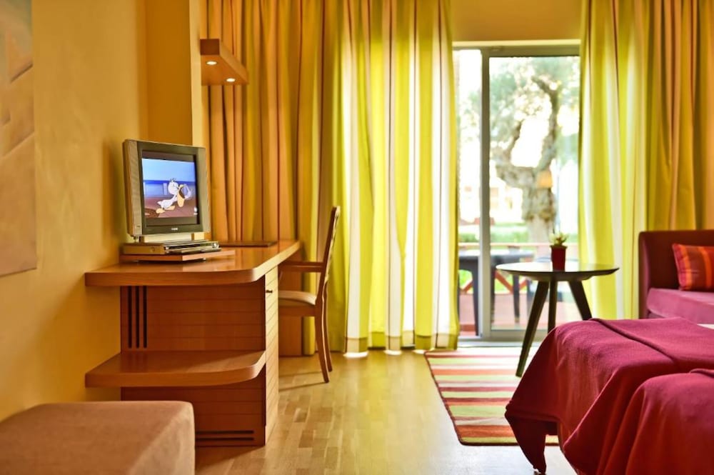 Superior Double or Twin Room, Garden View photo 2