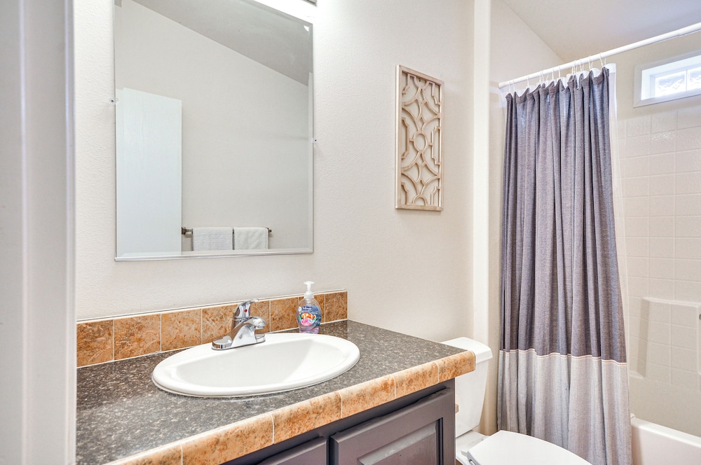 House (2 Bedrooms) photo 2