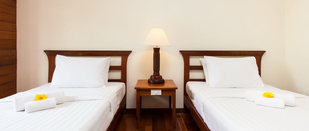 Standard Twin Room, City View photo 1