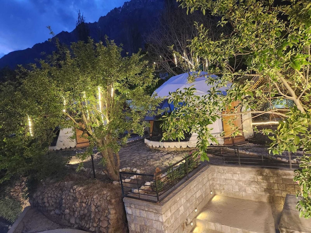 Luxury Cabin, Mountain View photo 3