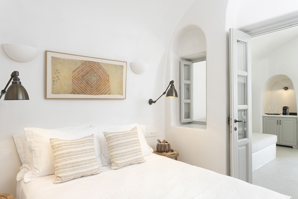 Caldera Residence - Photo 3