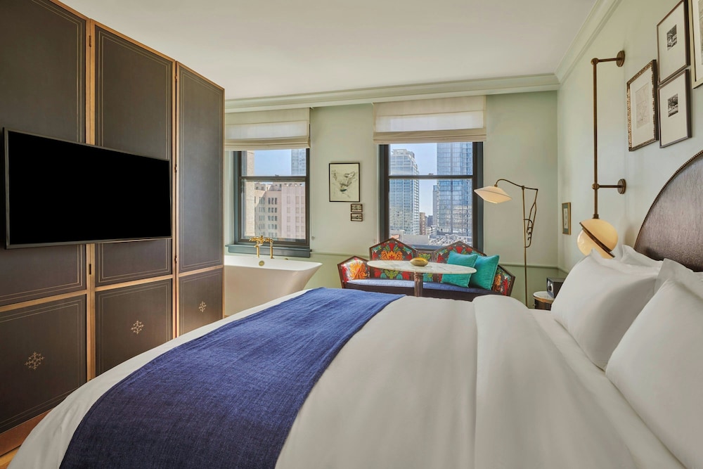 Room, 1 King Bed, City View