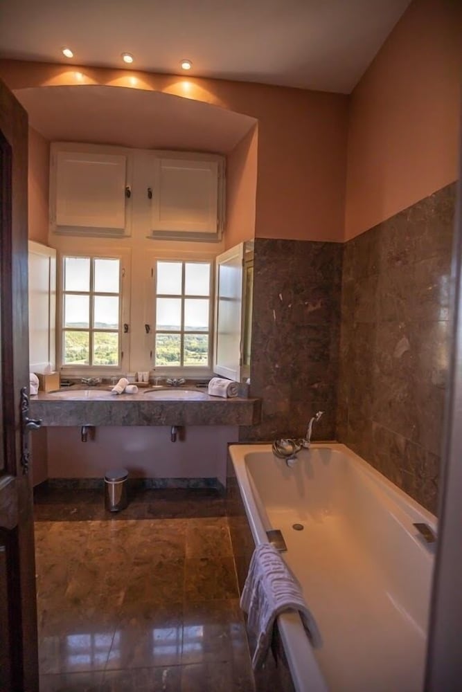 Classic Room - Photo 6