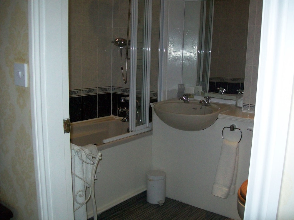 Double or Twin Room photo 3