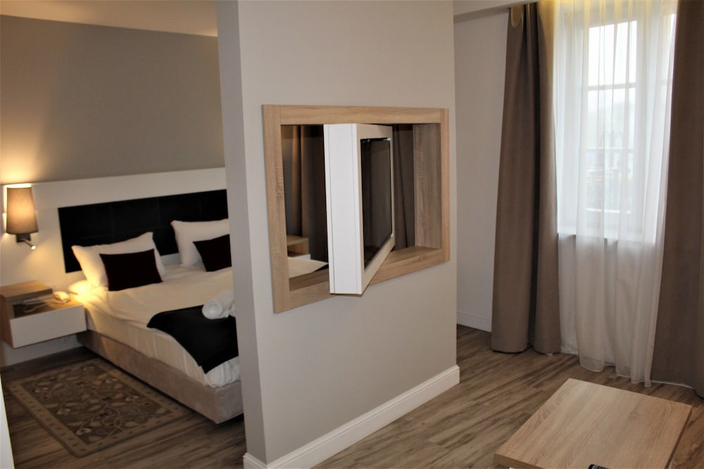 Luxury Triple Room, Kitchenette photo 1