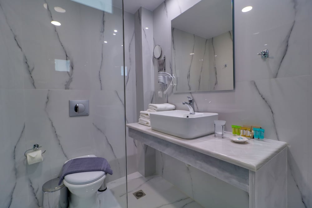 Quadruple Room, Sea View photo 2