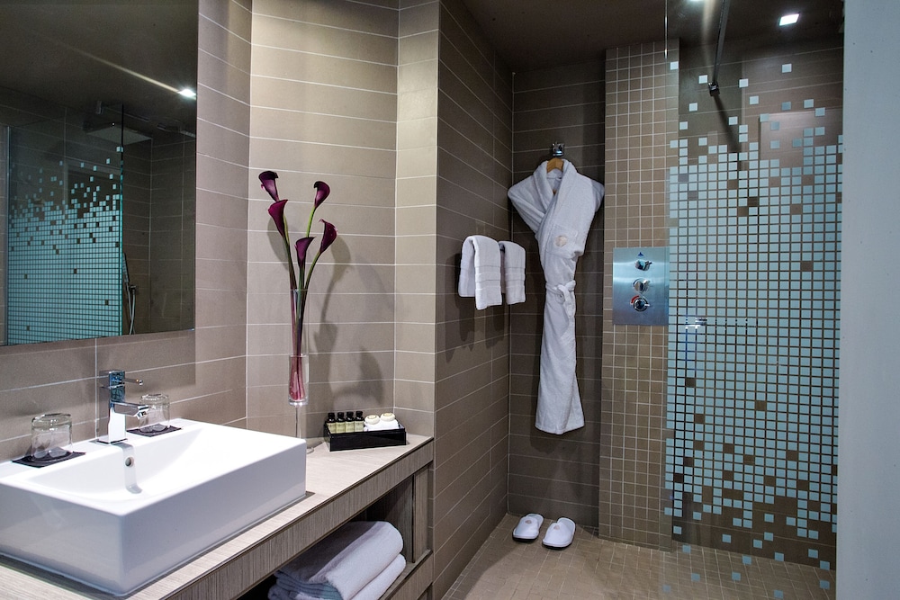 Deluxe Room, 1 Double Bed - Photo 7