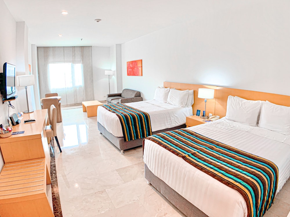 Standard Room, 2 Double Beds - Photo 3
