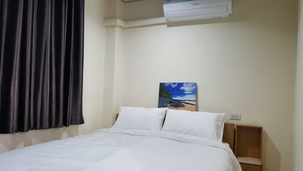 Deluxe Double Room, 1 Queen Bed, Non Smoking, Balcony photo 3