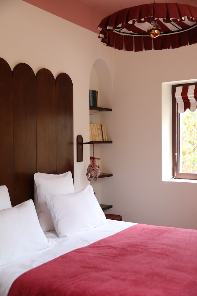 Basic Double Room, 1 King Bed