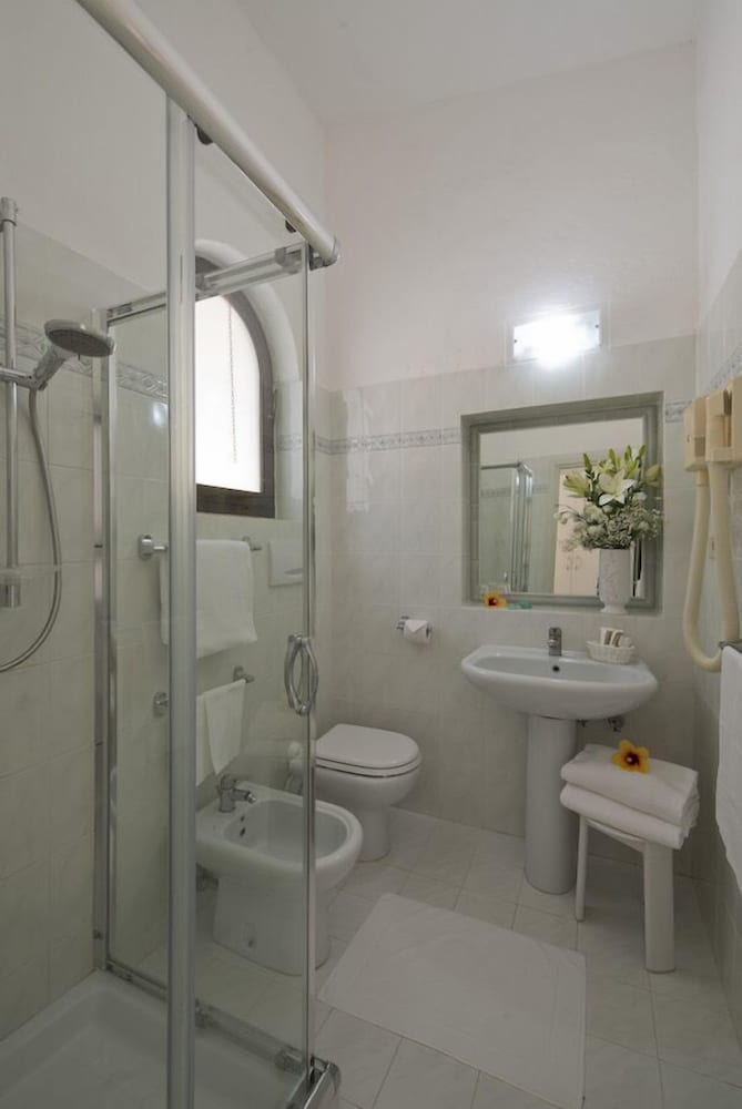 Superior Double Room - Photo 4