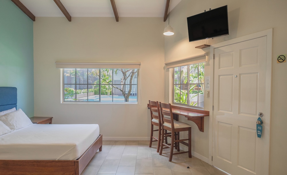 Habitación Doble Estándar, Vista a la Piscina