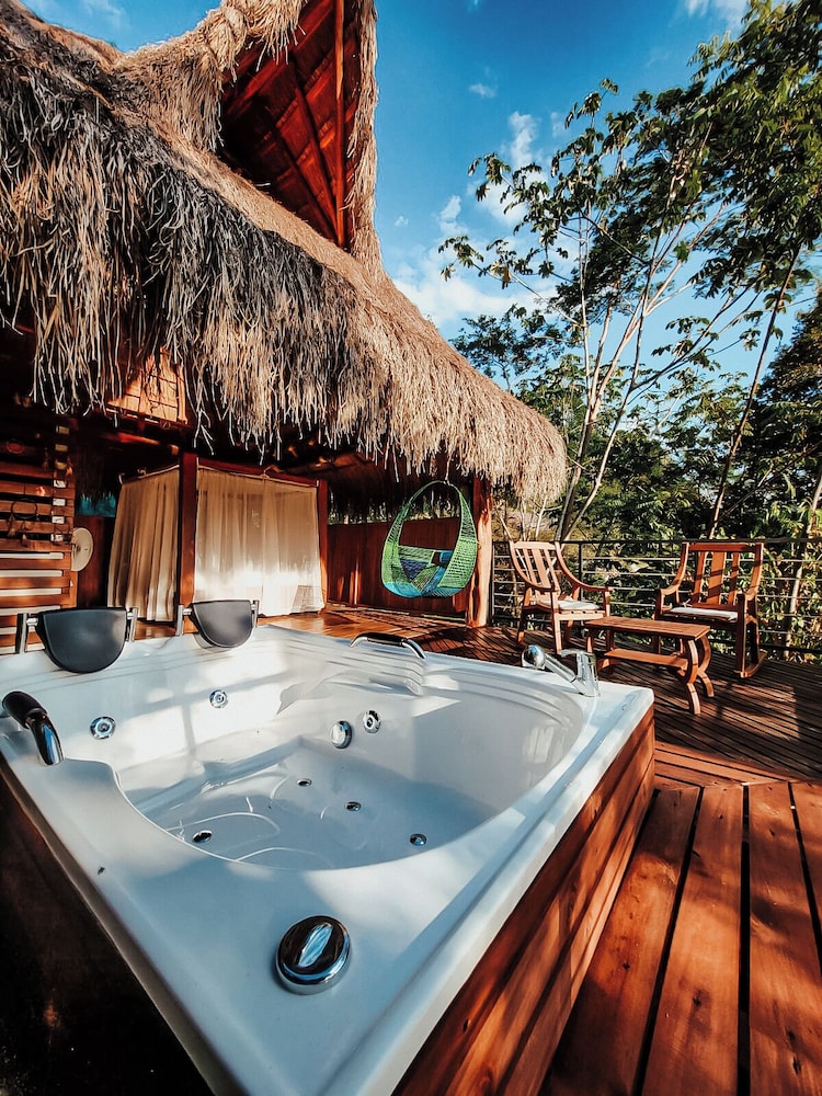 Deluxe Cabin, 1 King Bed, Private Bathroom, River View photo 3
