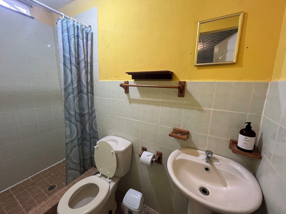 Basic Double Room photo 2