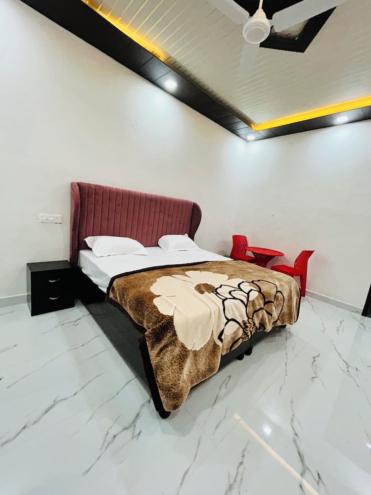 Deluxe Double Room, City View photo 1