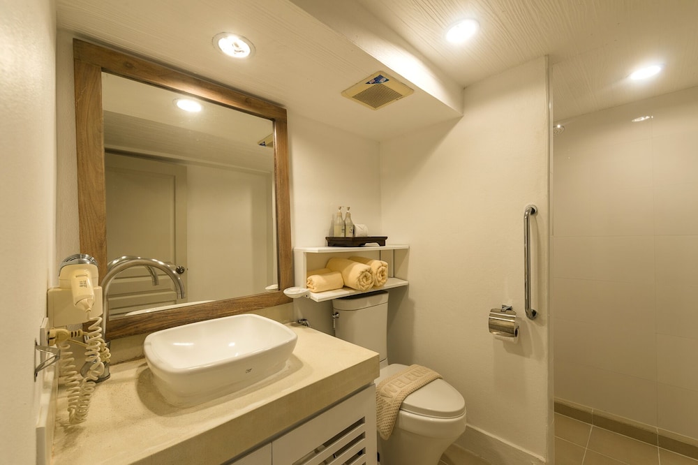 Superior Room - Photo 11