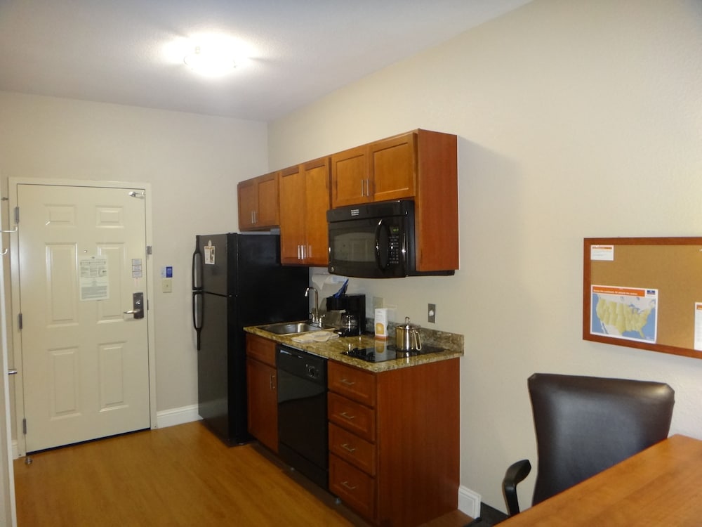 Studio Suite, 1 Queen Bed, Accessible (Communication) photo 2