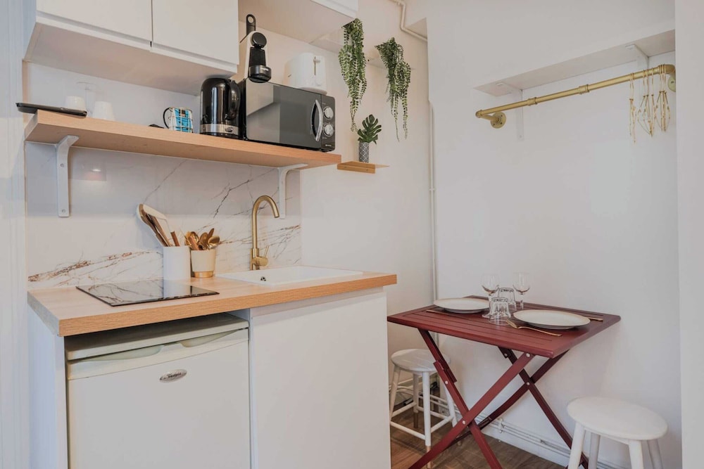 Apartment photo 2
