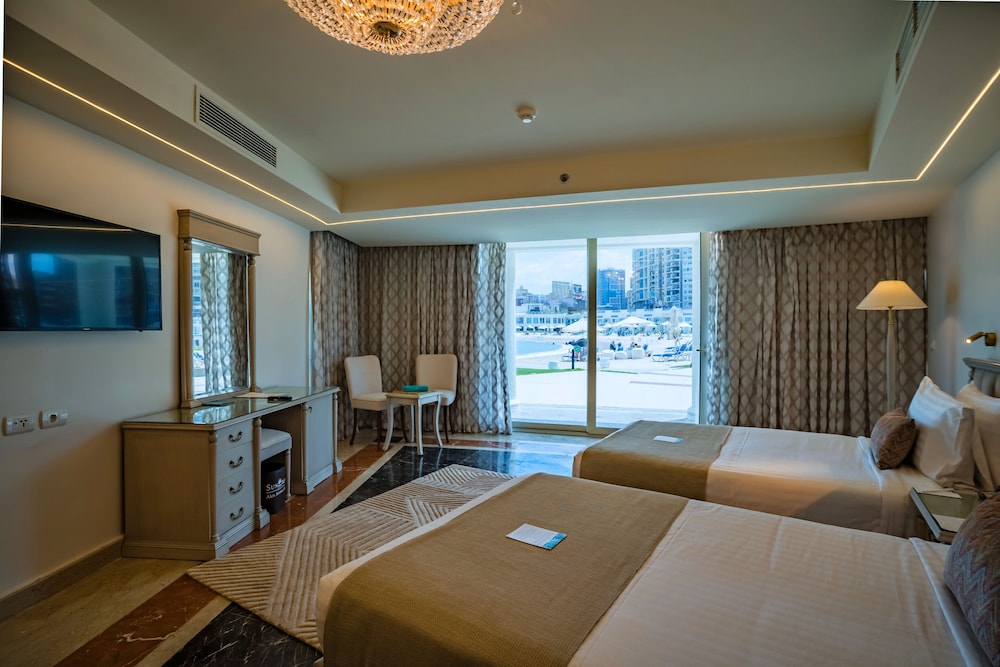 Executive Jacuzzi Suite - Photo 4