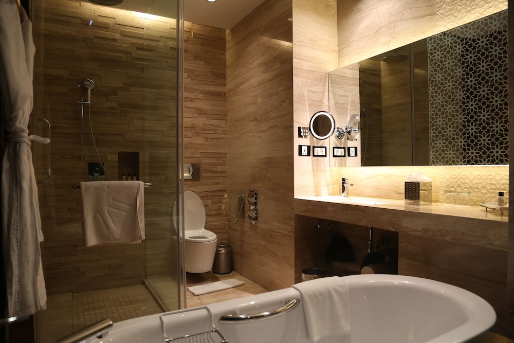 Presidential Suite with Bath Tub, Club Lounge Access Presidential Suite with Bath Tub, Club Lounge Access