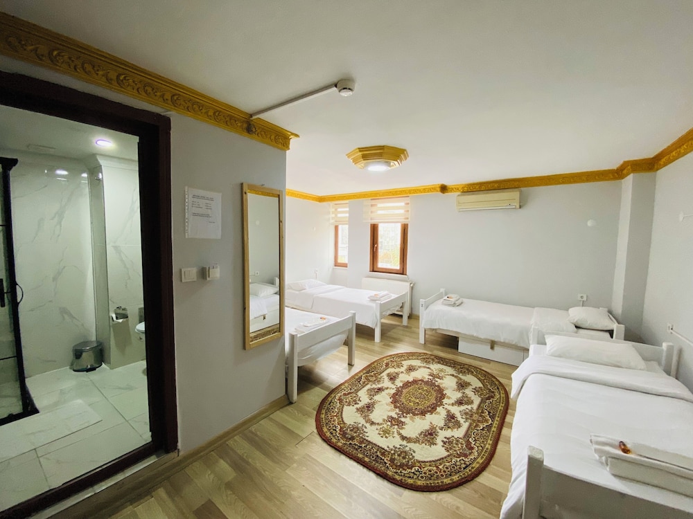 Basic Shared Dormitory, Mixed Dorm photo 2