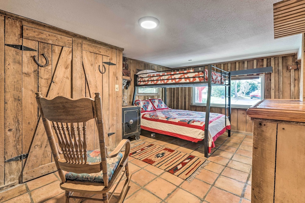 House (2 Bedrooms) photo 1