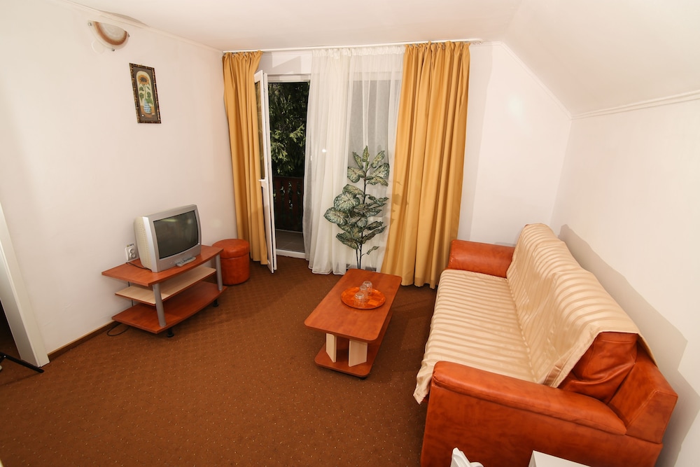 Economy Double Room, Mountain View photo 1