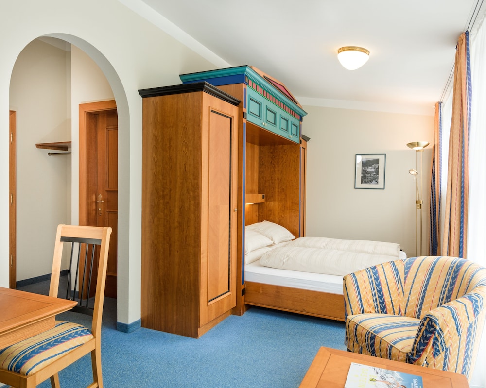 Panoramic Studio, Kitchenette