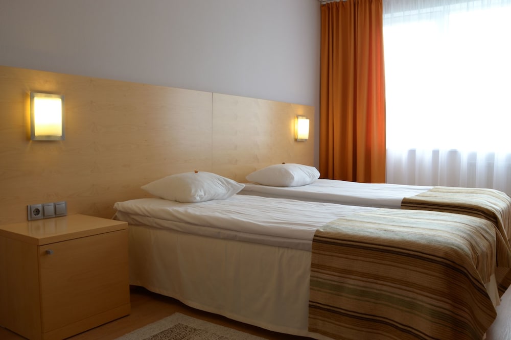 Standard Double or Twin Room - Photo 16