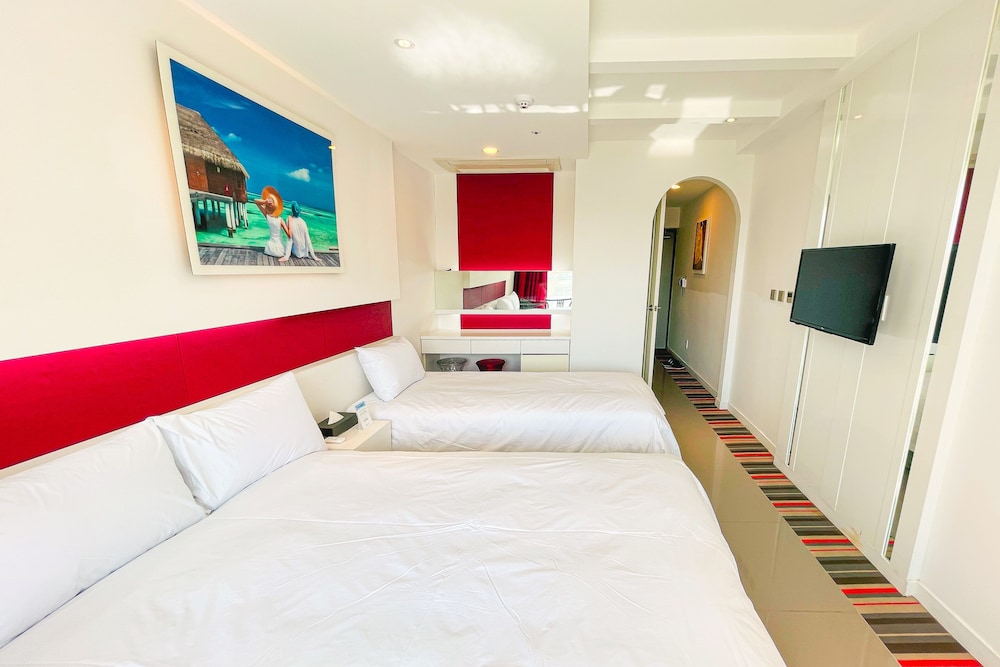 City Deluxe Twin for 3 people (Provided a cup of Americano per stay) - Photo 2