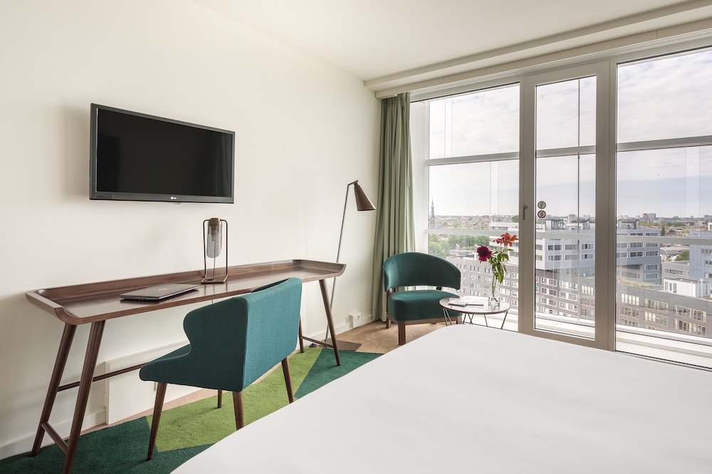 Superior Double Room, City View - Photo 4
