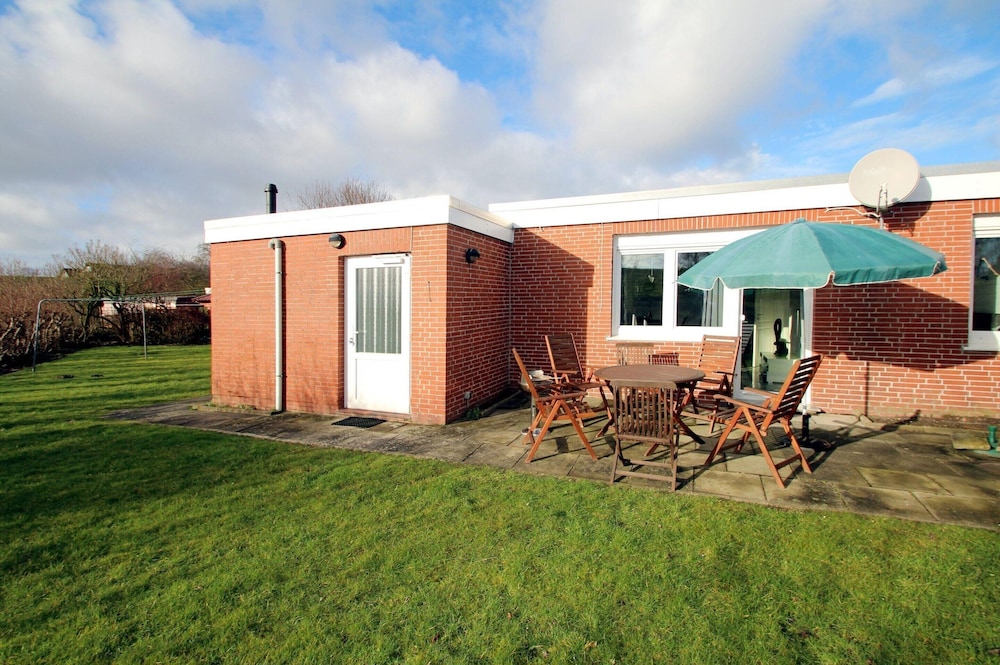 Bungalow photo 1