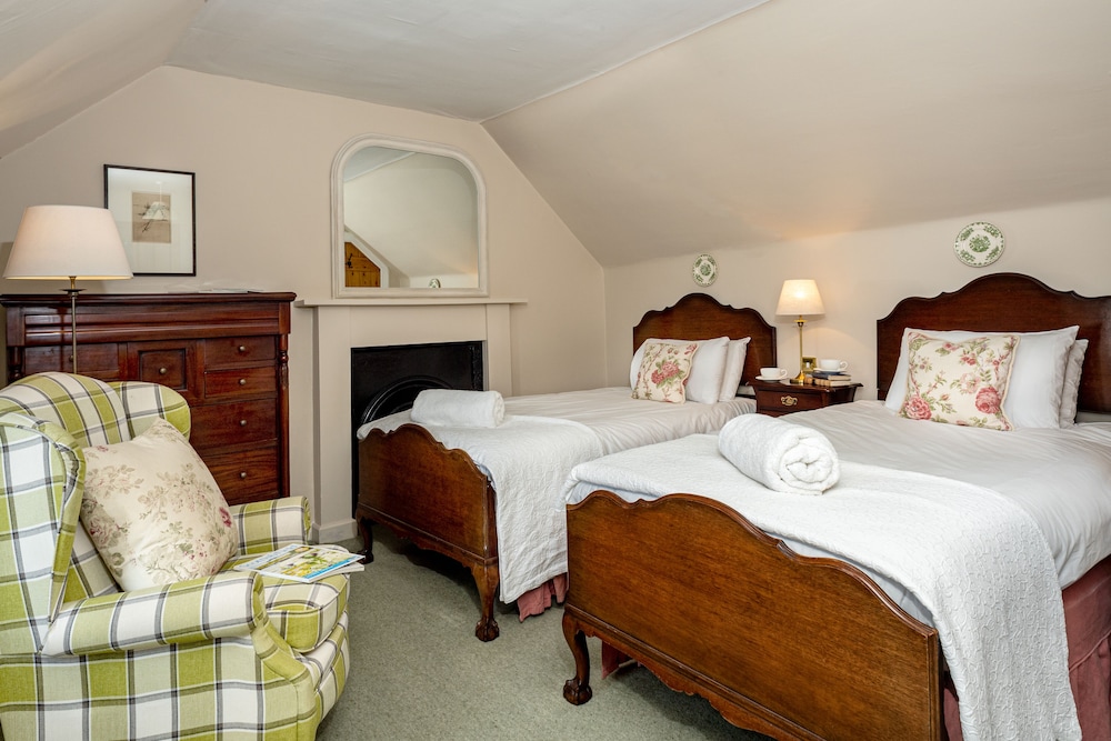 Classic Twin Room photo 3
