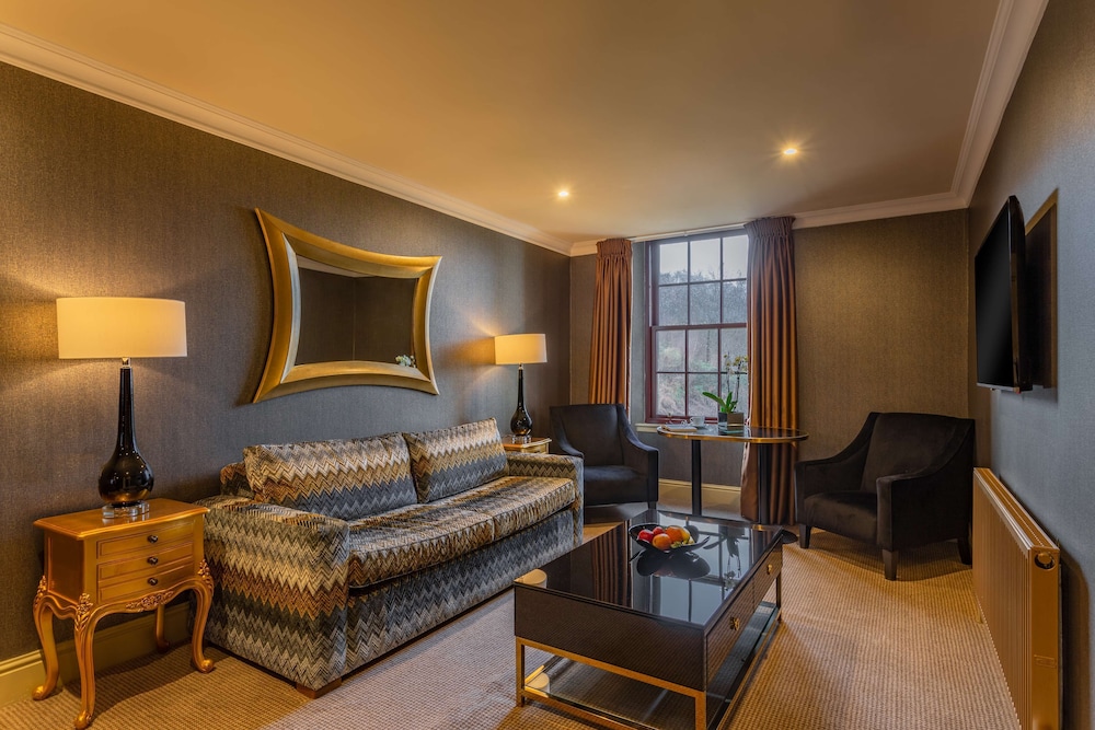 Suite, 1 King Bed, Non Smoking (Walk-in Shower;with Sofabed) - Photo 2