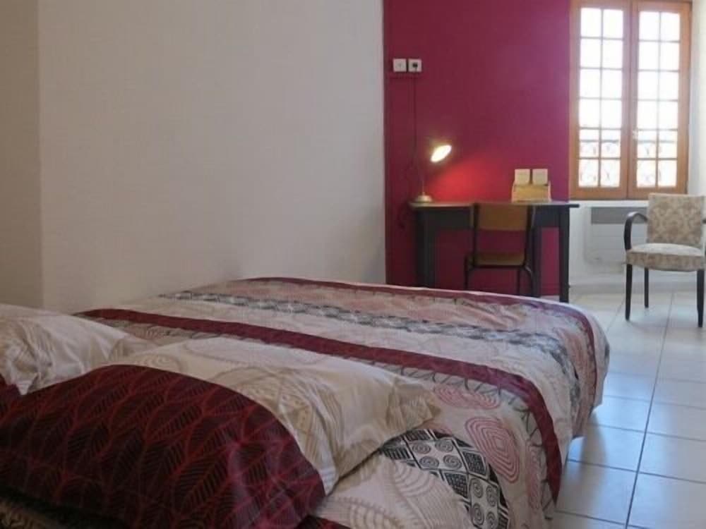Comfort Double Room, Private Bathroom (4 La Vignette) photo 2