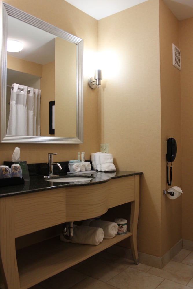 Standard Room, 1 King Bed with Sofa bed, Accessible (Communications) - Photo 3