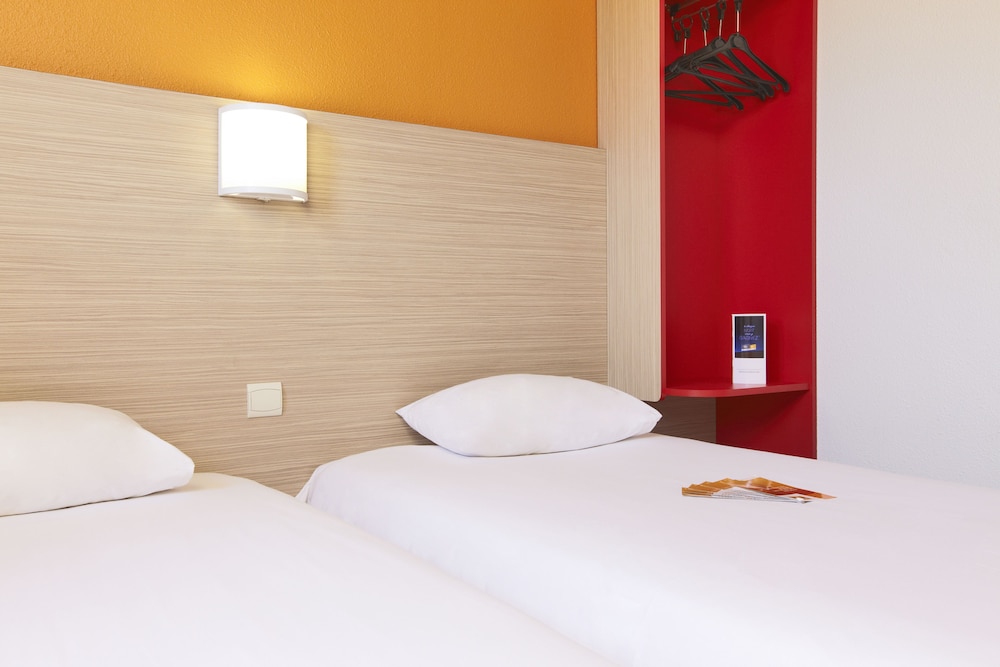 Superior Room, Multiple Beds - Photo 2