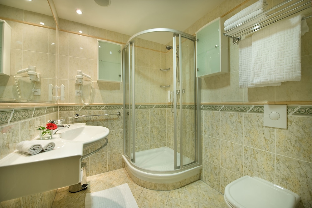 Room, 3 Twin Beds, Non Smoking