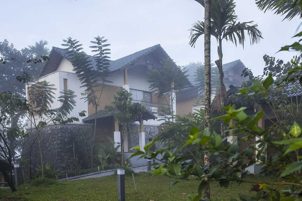Estate Bungalow - Photo 3