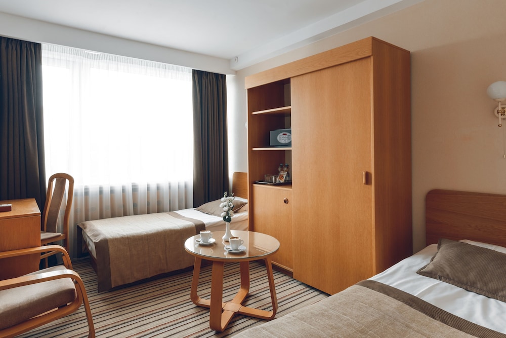 Standard Twin Room, 2 Twin Beds photo 3