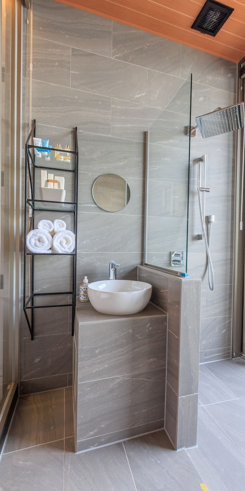 Luxury Twin Room - Photo 2
