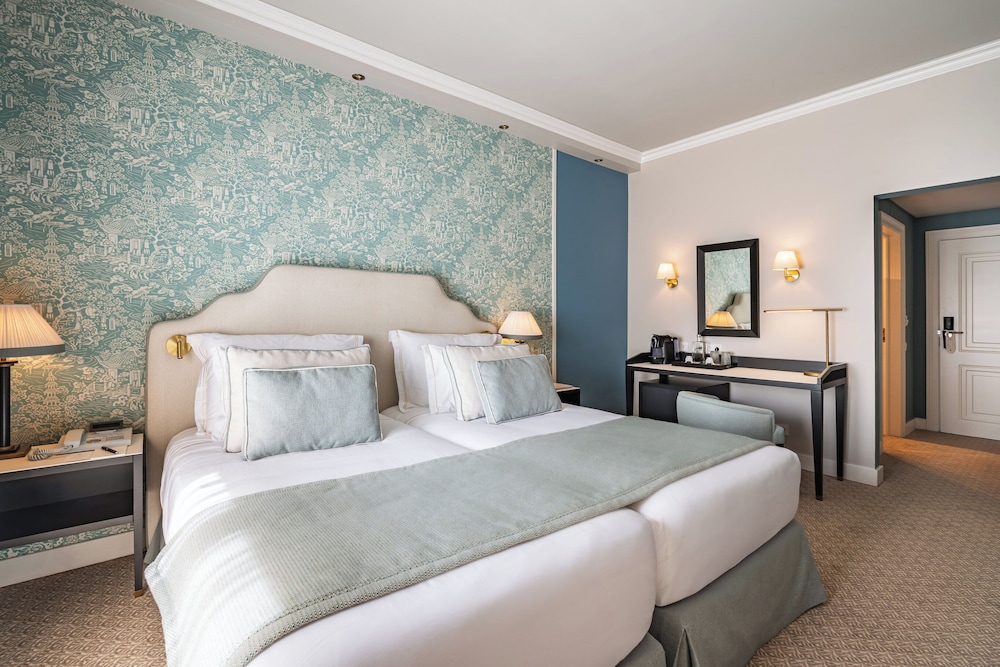 Deluxe Double or Twin Room - Photo 2