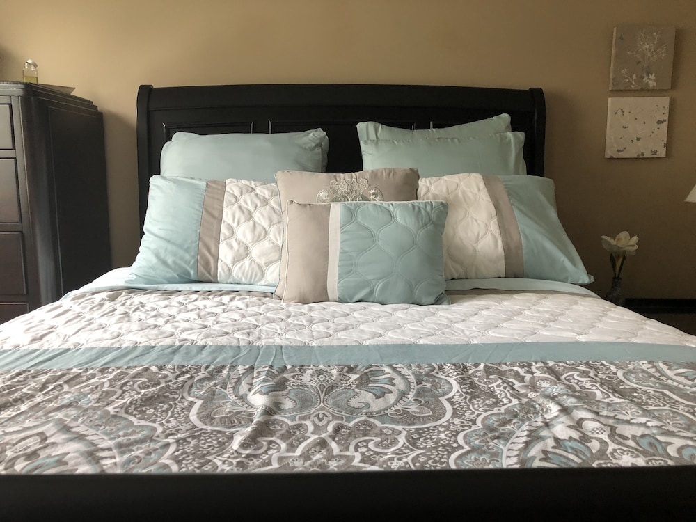 Junior Double Room, 1 Queen Bed, Non Smoking, Mountain View photo 1